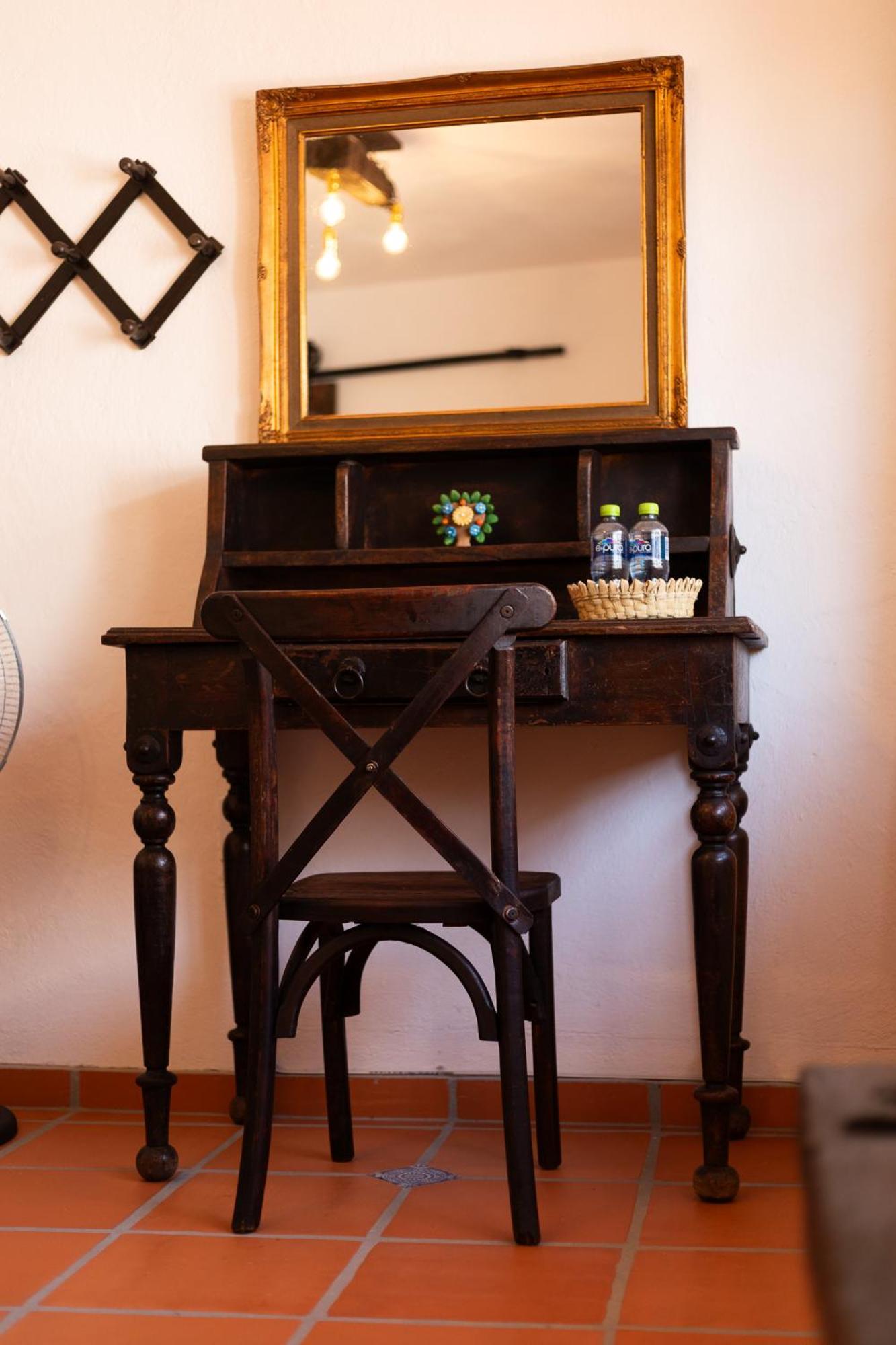 Casa De Hospedaje -La Abadia De San Pedro กัวดาลาฮารา ภายนอก รูปภาพ