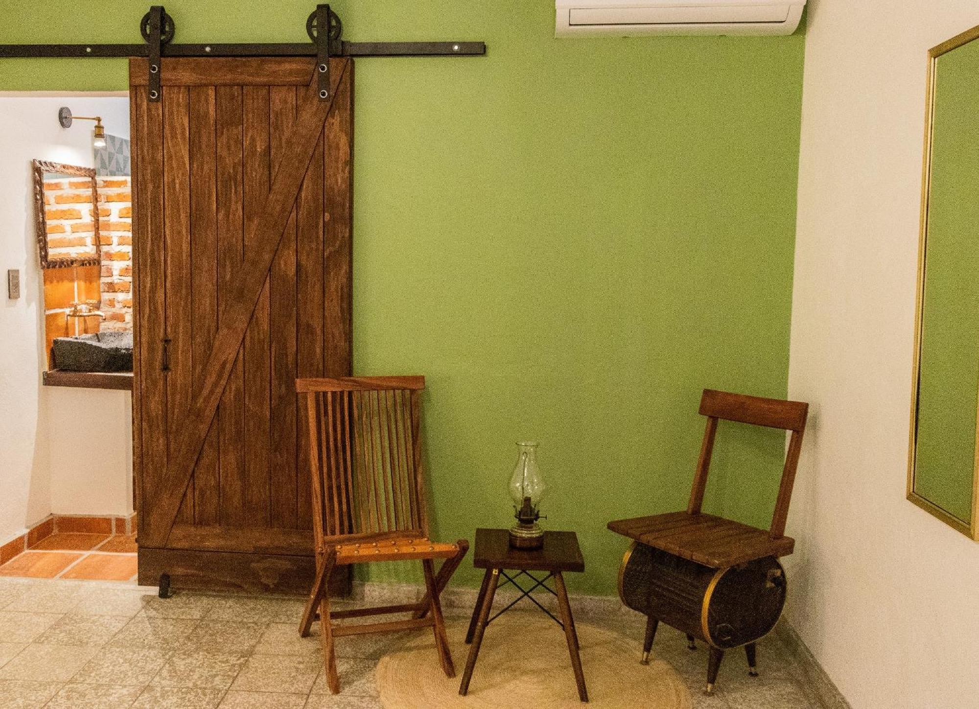 Casa De Hospedaje -La Abadia De San Pedro กัวดาลาฮารา ภายนอก รูปภาพ