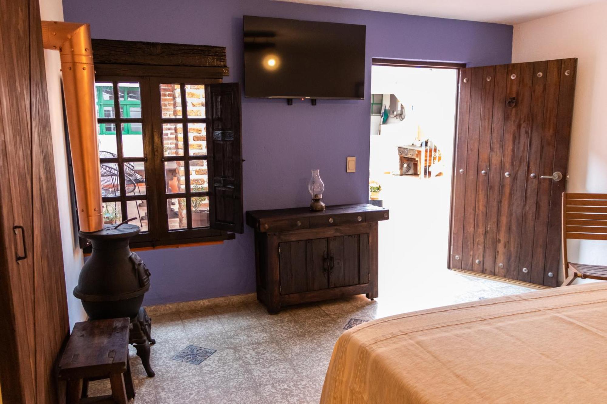 Casa De Hospedaje -La Abadia De San Pedro กัวดาลาฮารา ภายนอก รูปภาพ