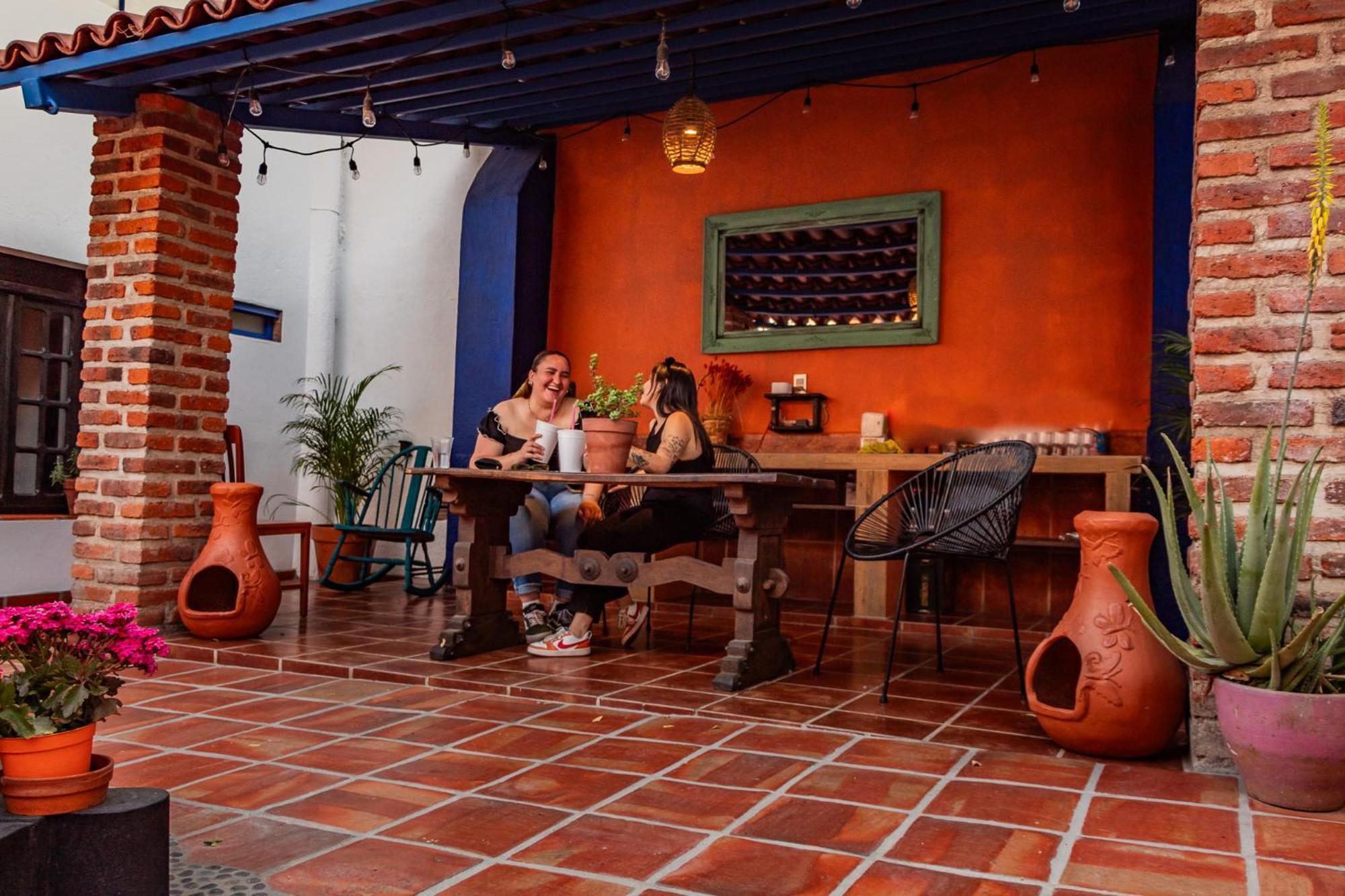 Casa De Hospedaje -La Abadia De San Pedro กัวดาลาฮารา ภายนอก รูปภาพ
